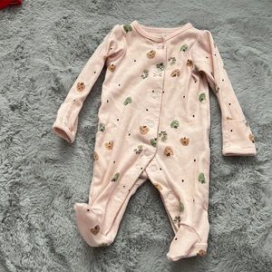 Carter’s Baby Girl sleep and play